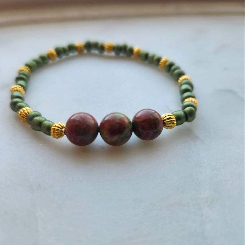 Elegant Green and Gold With A Semi-Precious Unakite Beaded Bracelet